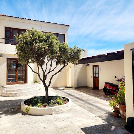 The Tides Bed & Breakfast Simonʼs Town Екстериор снимка